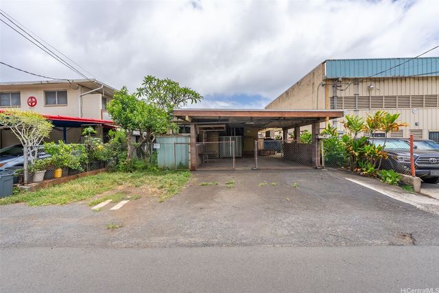 823 Gulick Avenue, Honolulu, HI 96819