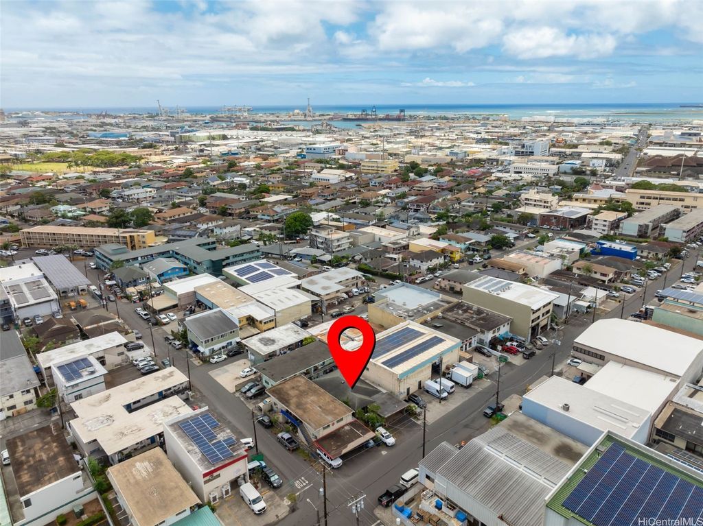 823 Gulick Avenue, Honolulu, HI 96819