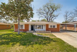 820 N Harbin Drive, Stephenville, TX 76401