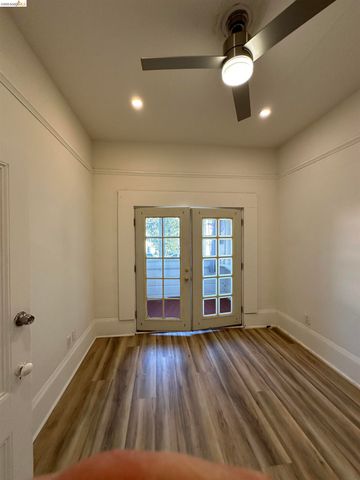 2423 Market St, Oakland, CA 94607