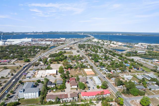 4455 W 19th Street 16, Panama City, FL 32405