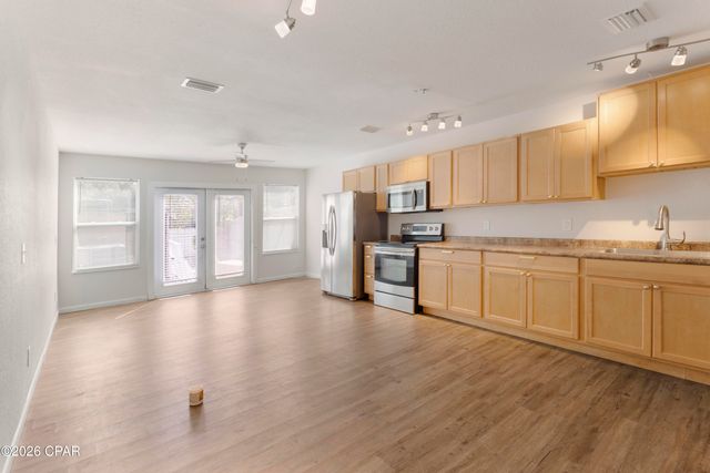 4455 W 19th Street 16, Panama City, FL 32405