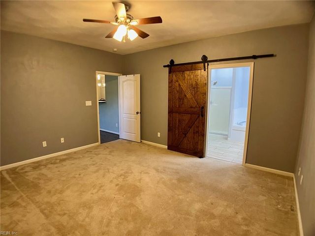 1049 Grand Oak LN, Virginia Beach, VA 23455