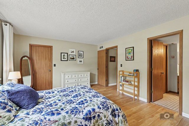 11657 S Matterhorn Circle 102, Palos Park, IL 60464