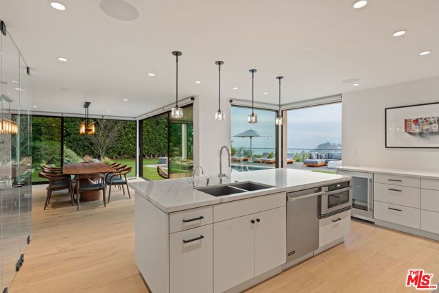 2261 Hercules Drive, Los Angeles, CA 90046