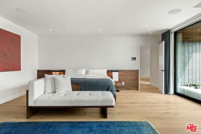 2261 Hercules Drive, Los Angeles, CA 90046