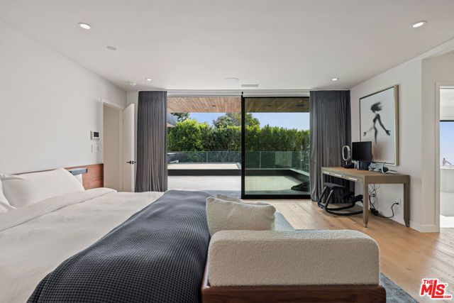 2261 Hercules Drive, Los Angeles, CA 90046