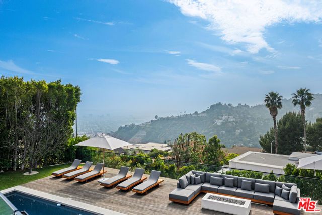 2261 Hercules Drive, Los Angeles, CA 90046