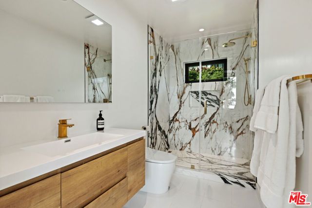 2261 Hercules Drive, Los Angeles, CA 90046