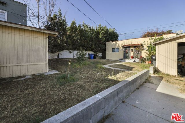 1037 Waterloo Street, Los Angeles, CA 90026