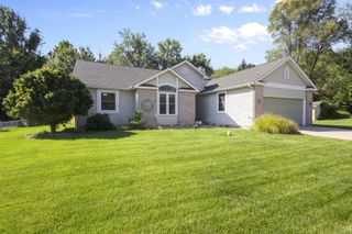 3216 W Greenbriar Lane, La Porte, IN 46350