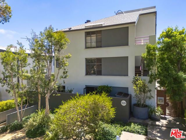 928 7th Street 3, Santa Monica, CA 90403