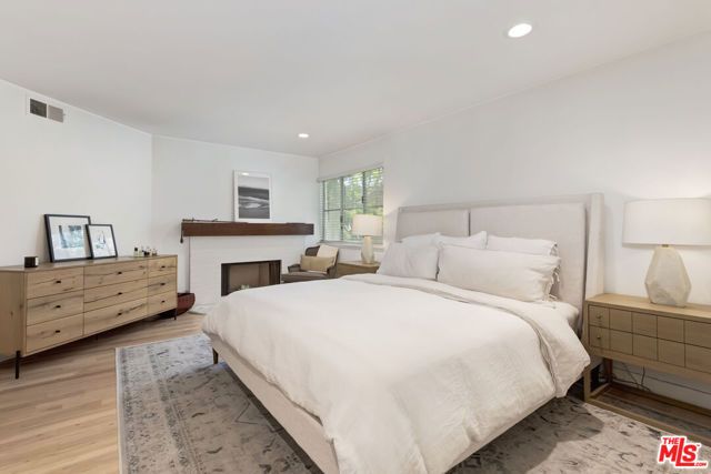 928 7th Street 3, Santa Monica, CA 90403