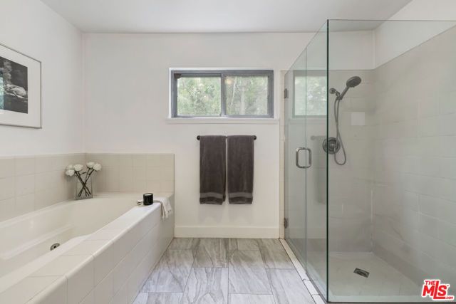 928 7th Street 3, Santa Monica, CA 90403