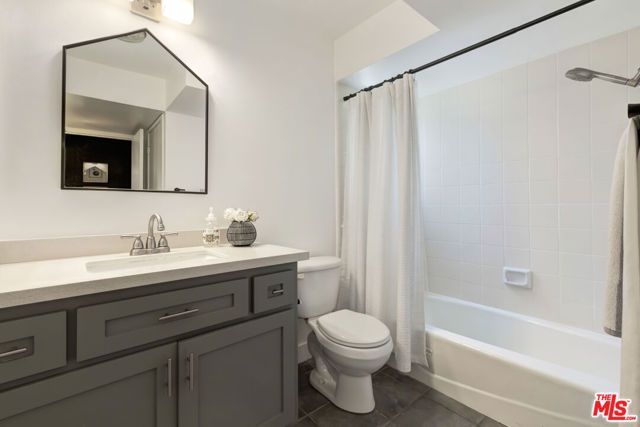 928 7th Street 3, Santa Monica, CA 90403