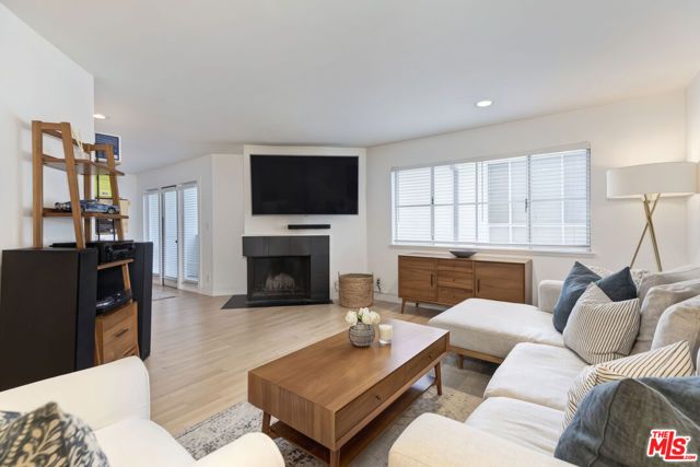 928 7th Street 3, Santa Monica, CA 90403