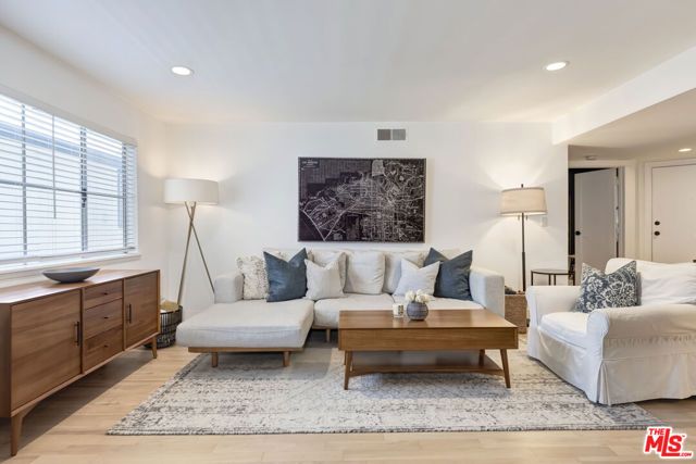 928 7th Street 3, Santa Monica, CA 90403