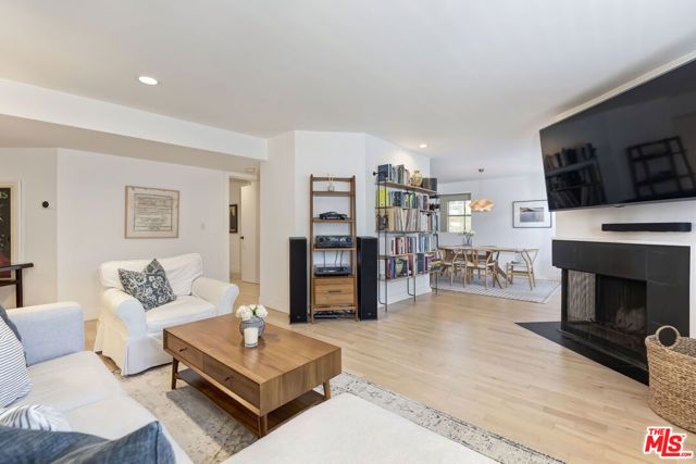 928 7th Street 3, Santa Monica, CA 90403