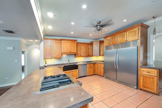 217 Crescent Boulevard, Houma, LA 70360