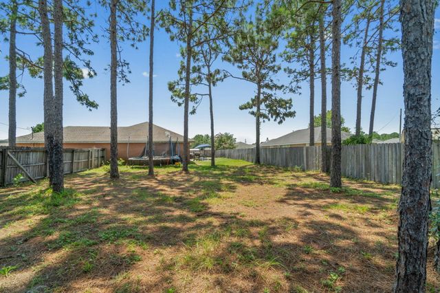 2133 Ainsdale Court, Navarre, FL 32566