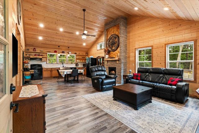 307 Smith Mountain Road, Dunlap, TN 37327