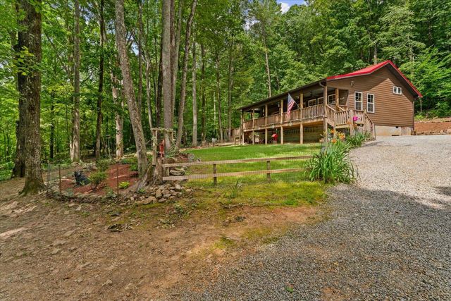 307 Smith Mountain Road, Dunlap, TN 37327