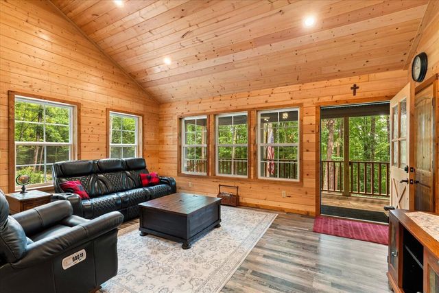 307 Smith Mountain Road, Dunlap, TN 37327