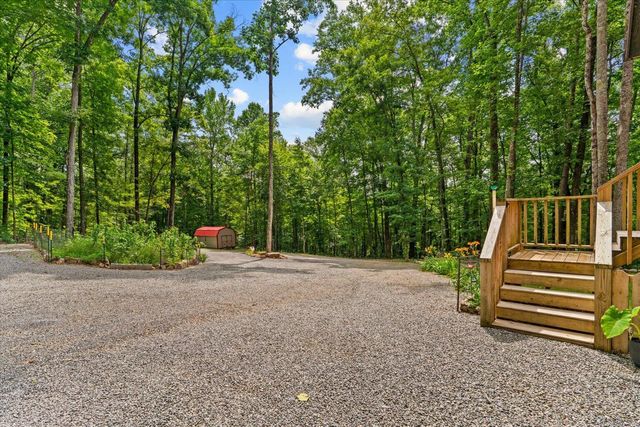 307 Smith Mountain Road, Dunlap, TN 37327