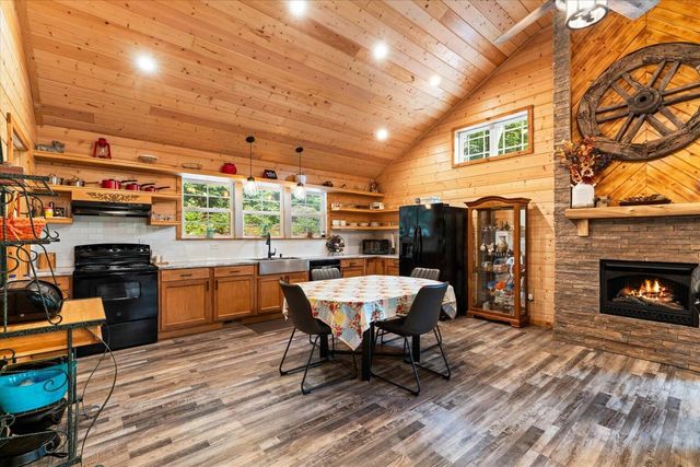 307 Smith Mountain Road, Dunlap, TN 37327