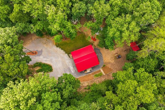 307 Smith Mountain Road, Dunlap, TN 37327