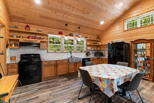 307 Smith Mountain Road, Dunlap, TN 37327