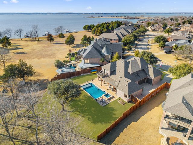 2375 Lake Forest Drive, Rockwall, TX 75087