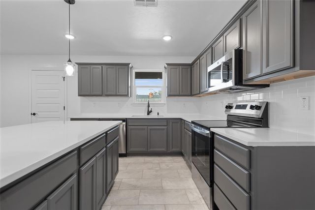 805 Venice Court, Kingfisher, OK 73750