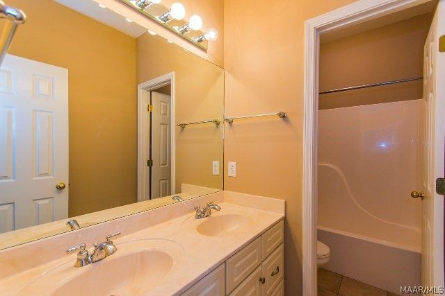 9500 HELMSLEY Circle, Montgomery, AL 36117