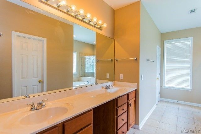 9500 HELMSLEY Circle, Montgomery, AL 36117