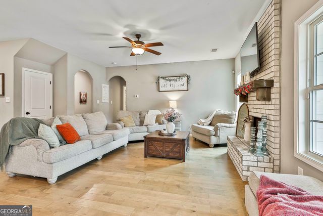 78 Winifred Way, Senoia, GA 30276