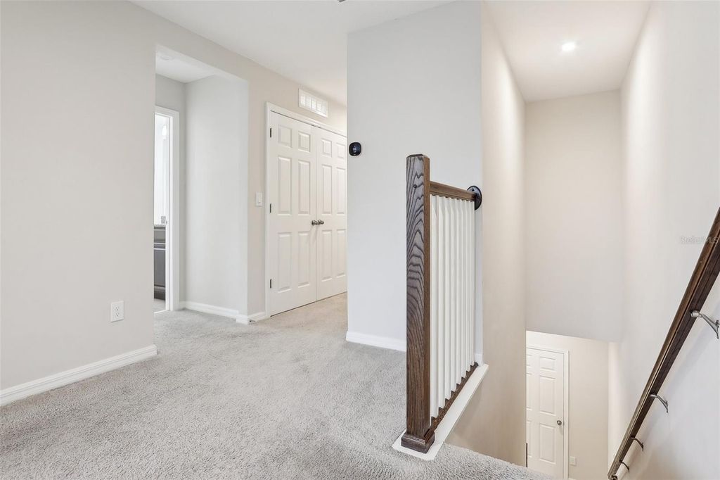 Image 20 of property listing at 9457 RANDAL PARK BOULEVARD, Orlando, FL 32832