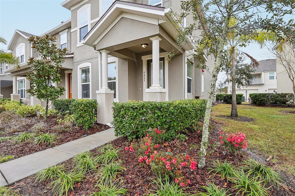 Image 5 of property listing at 9457 RANDAL PARK BOULEVARD, Orlando, FL 32832