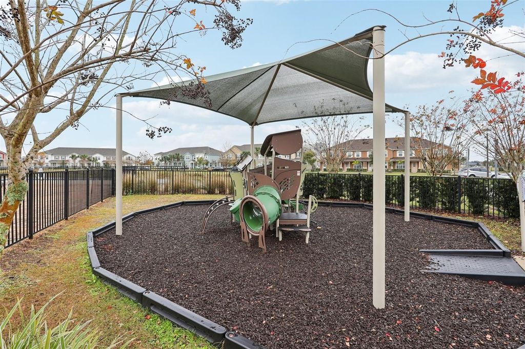 Image 41 of property listing at 9457 RANDAL PARK BOULEVARD, Orlando, FL 32832