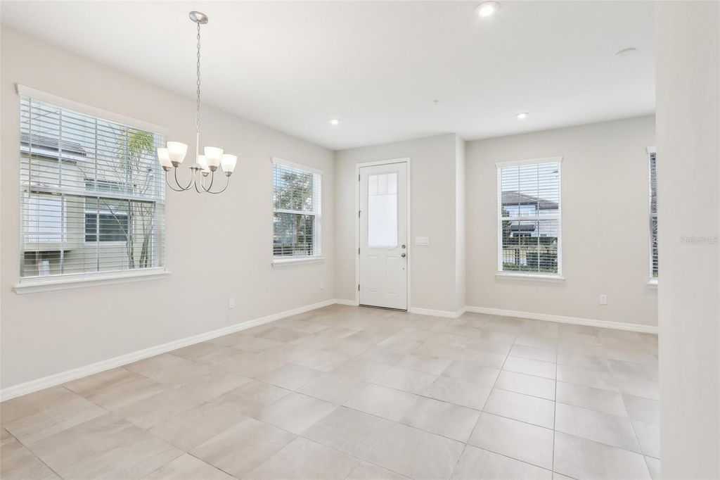 Image 10 of property listing at 9457 RANDAL PARK BOULEVARD, Orlando, FL 32832