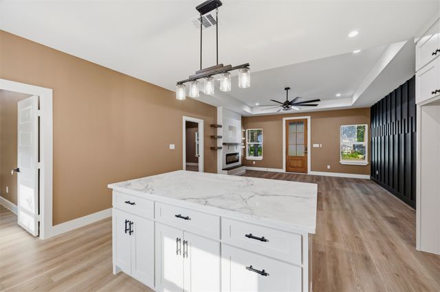 203 Seagrove Lane, Quinlan, TX 75474