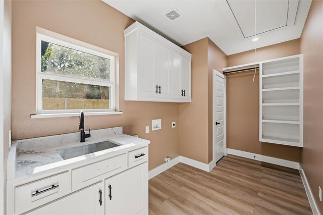 203 Seagrove Lane, Quinlan, TX 75474