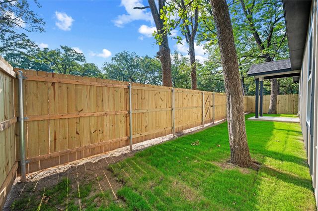 203 Seagrove Lane, Quinlan, TX 75474