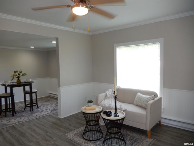 300 E SUMMER Street, Plymouth, IL 62367