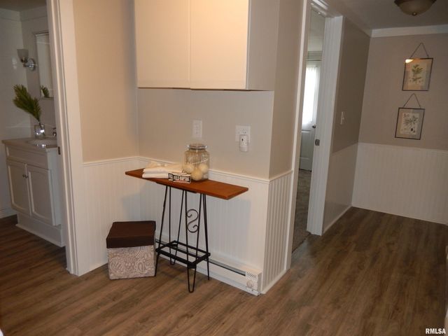 300 E SUMMER Street, Plymouth, IL 62367