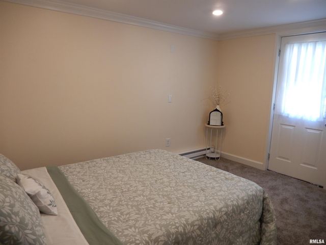 300 E SUMMER Street, Plymouth, IL 62367