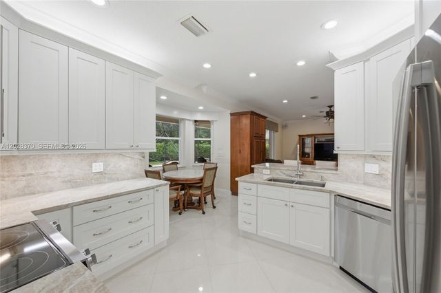 2608 Oakbrook Court, Weston, FL 33332
