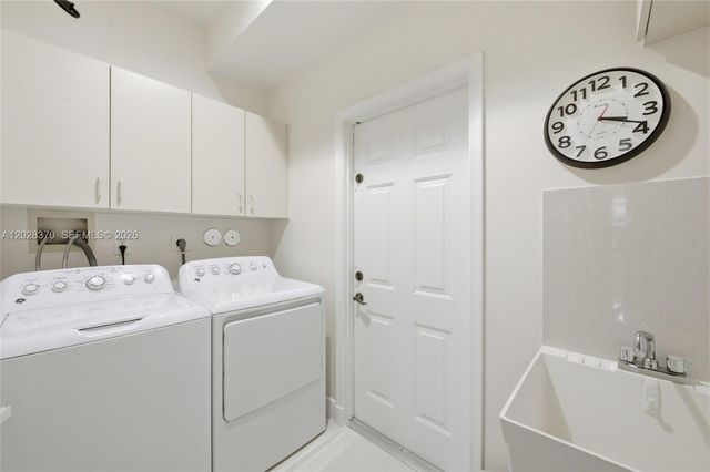 2608 Oakbrook Court, Weston, FL 33332