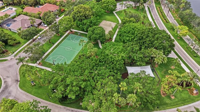 2608 Oakbrook Court, Weston, FL 33332