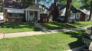 1500 Sherwood Court, Dearborn, MI 48124